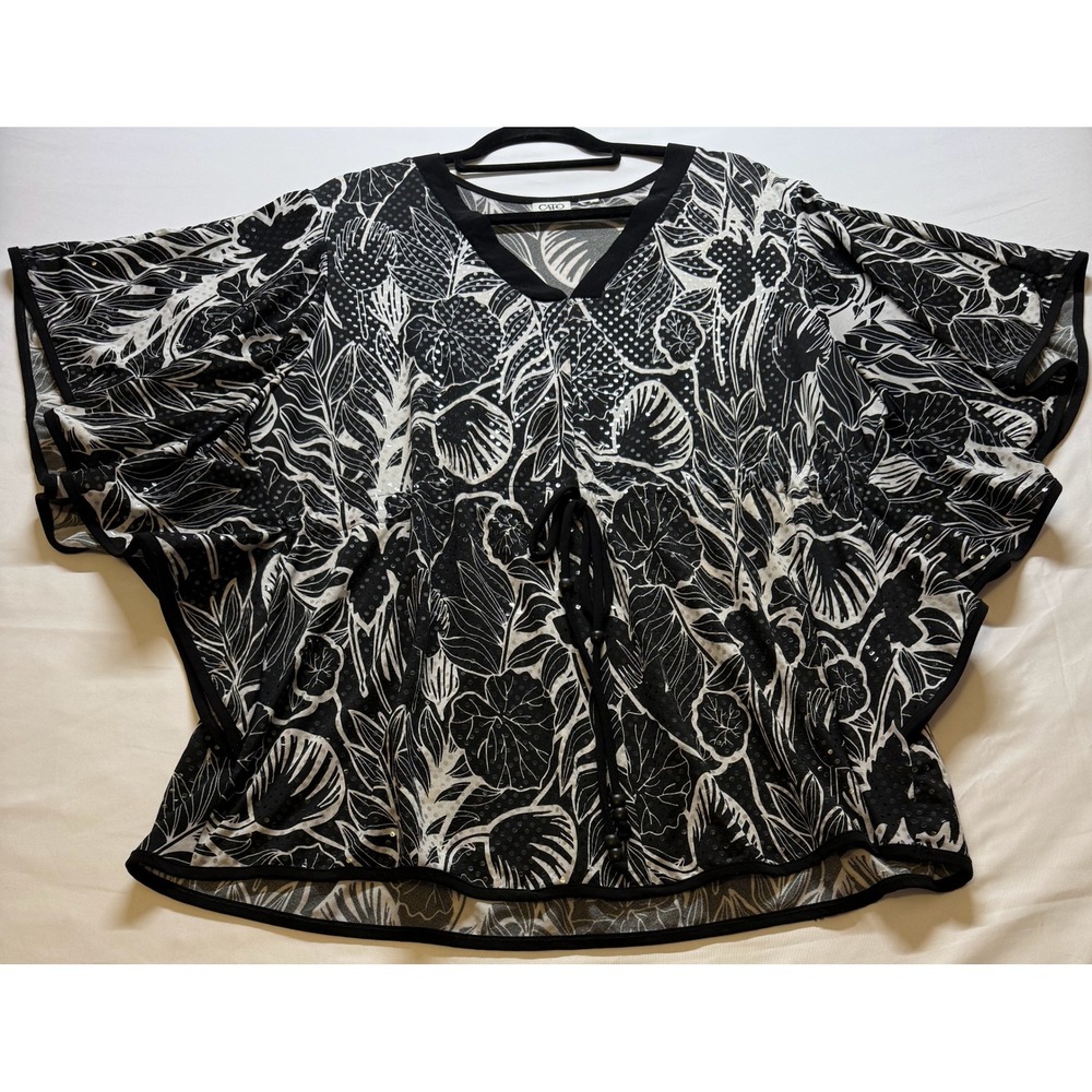 Cato‎ Woman Top Women Plus Size Black White Floral Sequin Flutter Boho